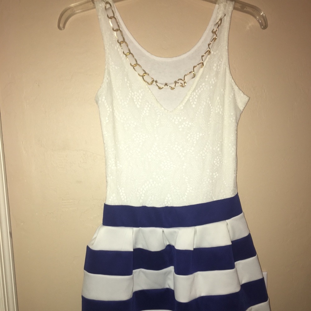 business casual dress